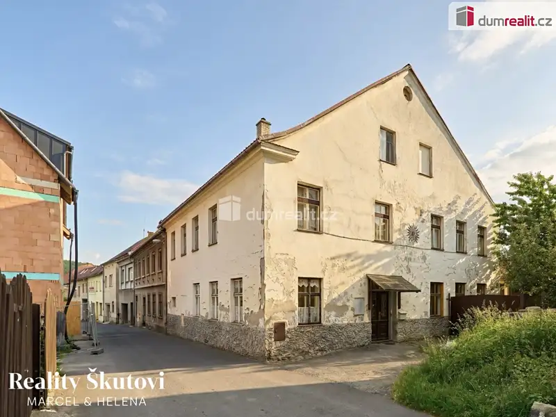Prodej rodinného domu 293 m², pozemek 1149 m², Cvikov – náhled fotky 3