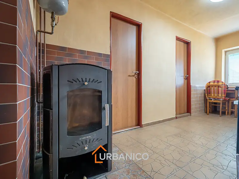 Prodej rodinného domu 100 m², pozemek 684 m², Počenice-Tetětice – náhled fotky 3