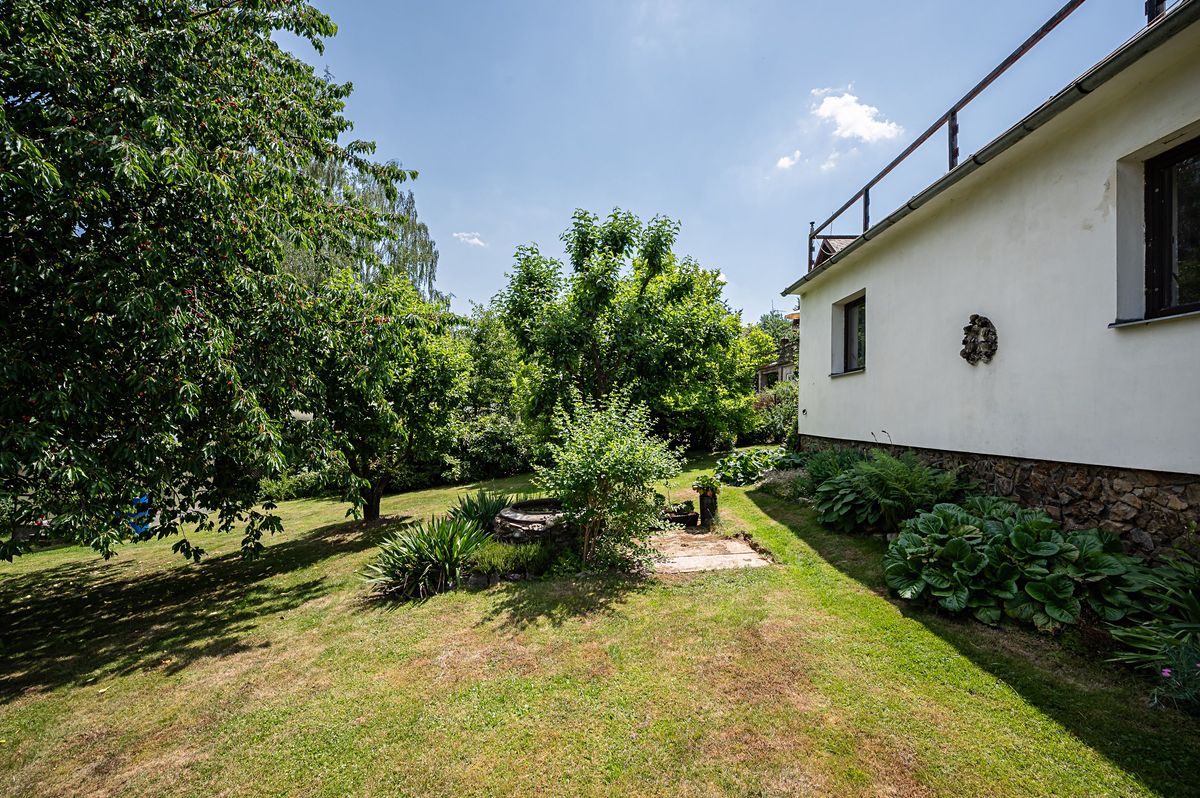 Prodej vícegeneračního domu 244 m², pozemek 948 m² – fotografie 5