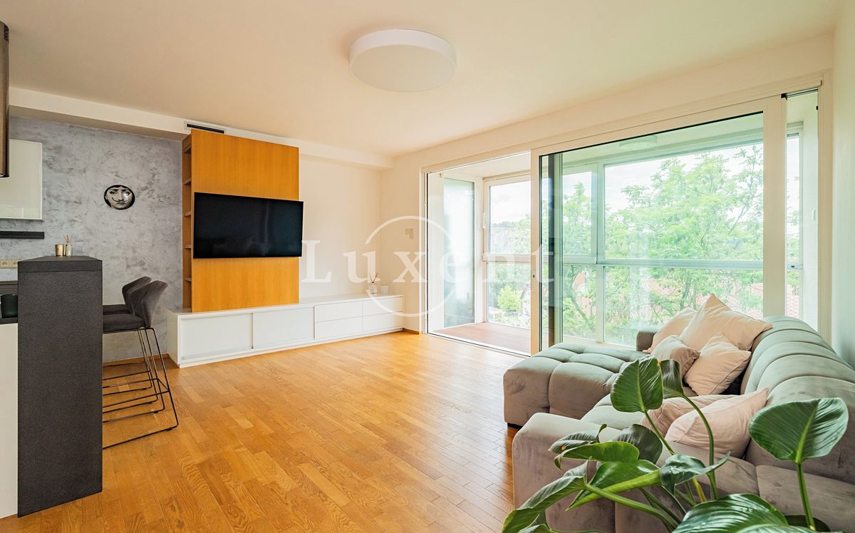 Prodej bytu 2+kk 74 m²