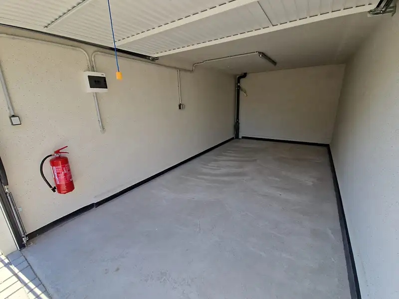 Pronájem garáže 18 m², Jirkov – náhled fotky 3