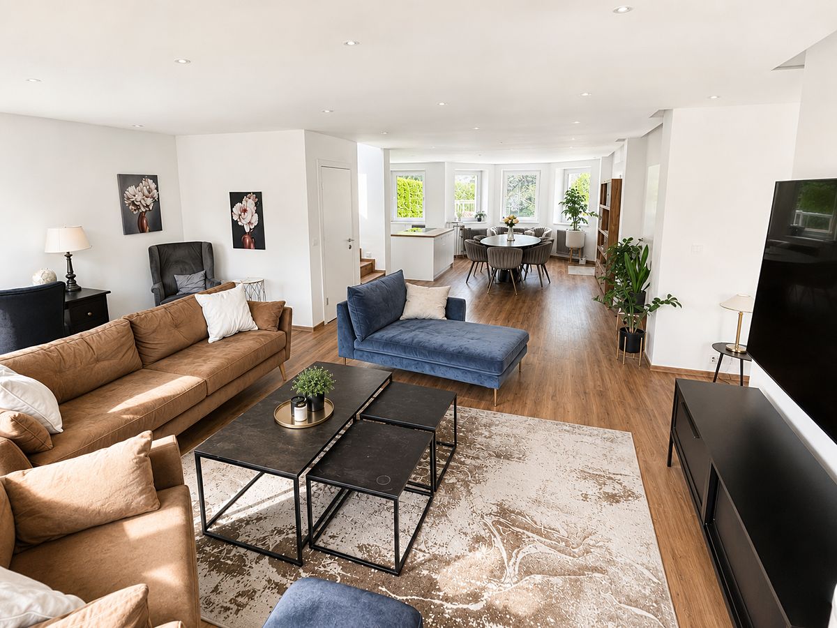 Pronájem rodinného domu 270 m², pozemek 730 m²
