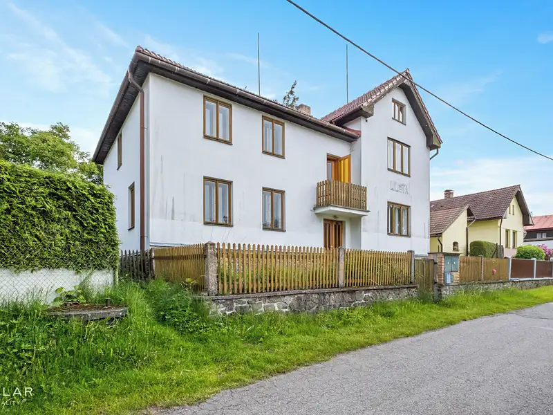Prodej rodinného domu 260 m², pozemek 1352 m², Seč – náhled fotky 2