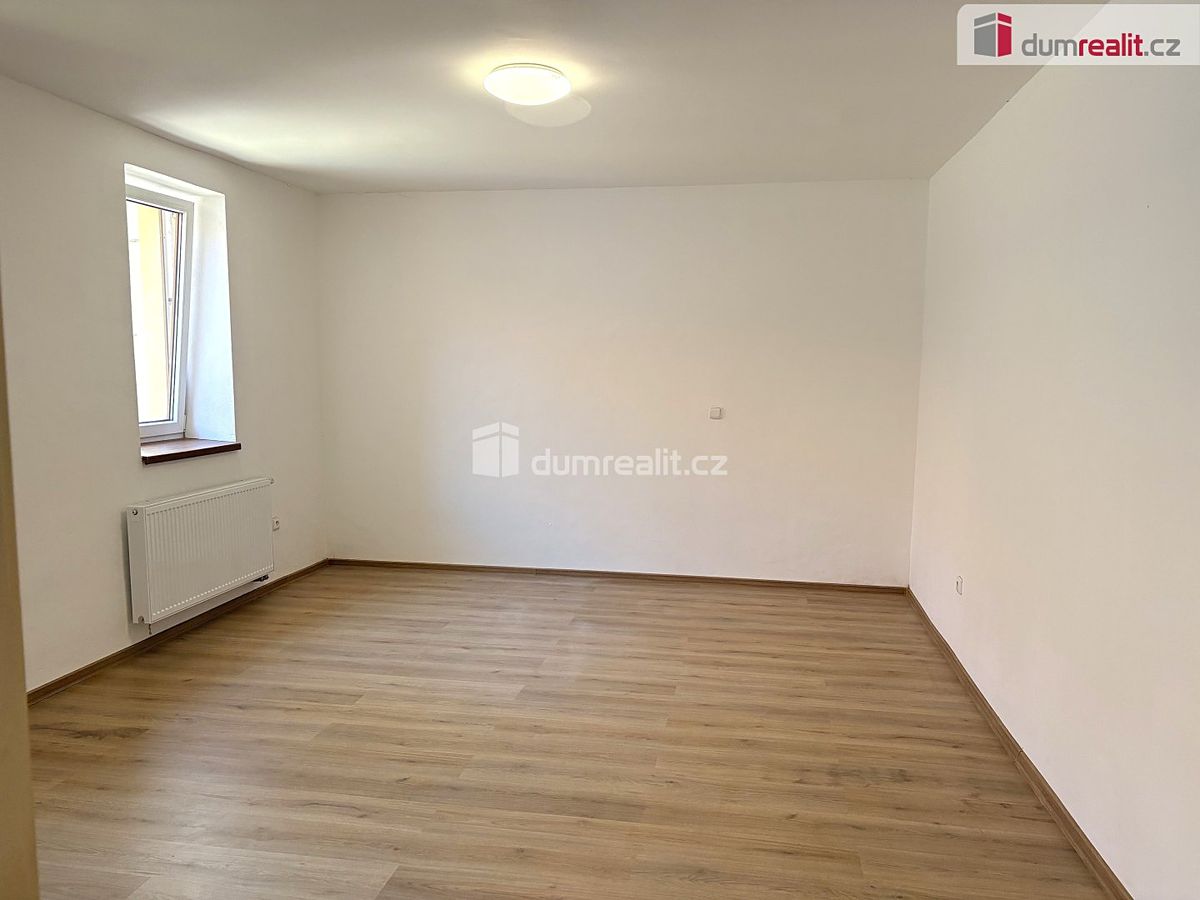 Pronájem bytu 2+kk 53 m² – fotografie 4