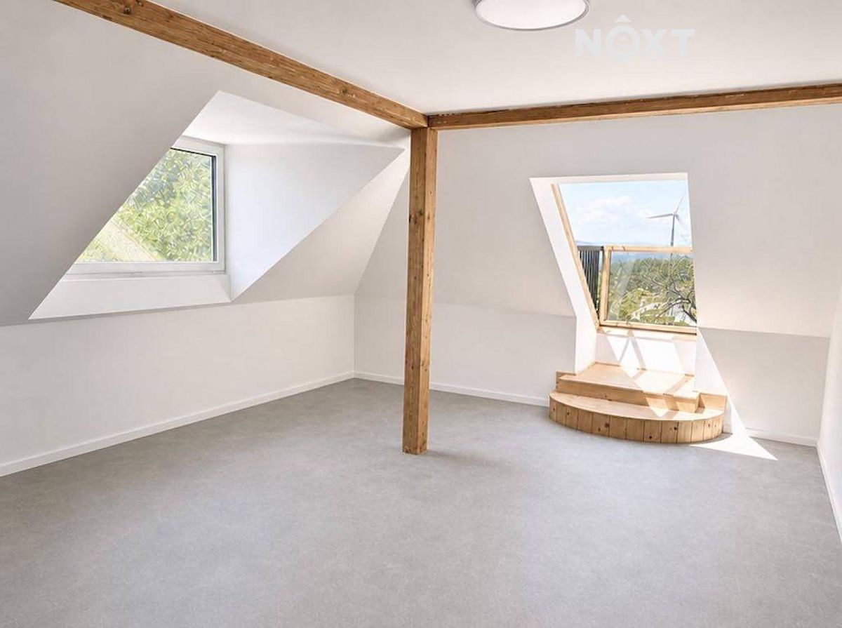Pronájem bytu 3+1 140 m² – fotografie 3
