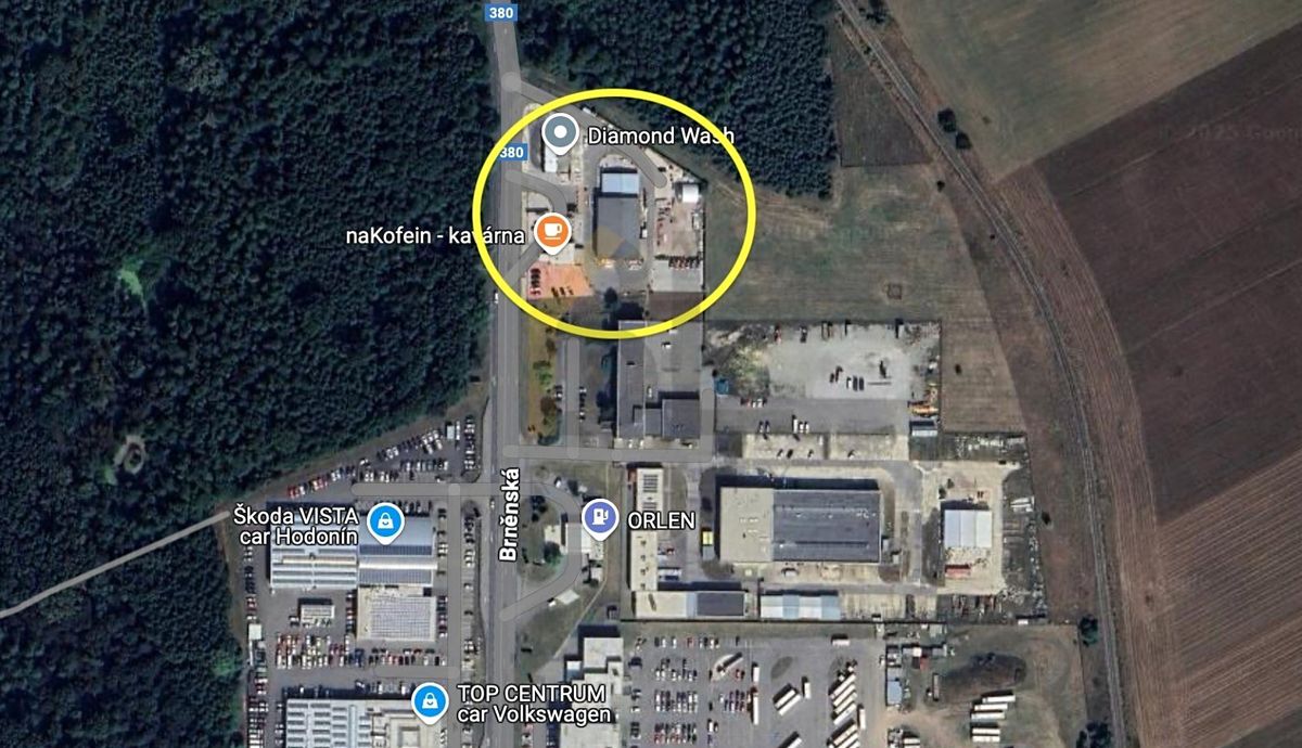 Pronájem komerčního pozemku 1000 m² – fotografie 3