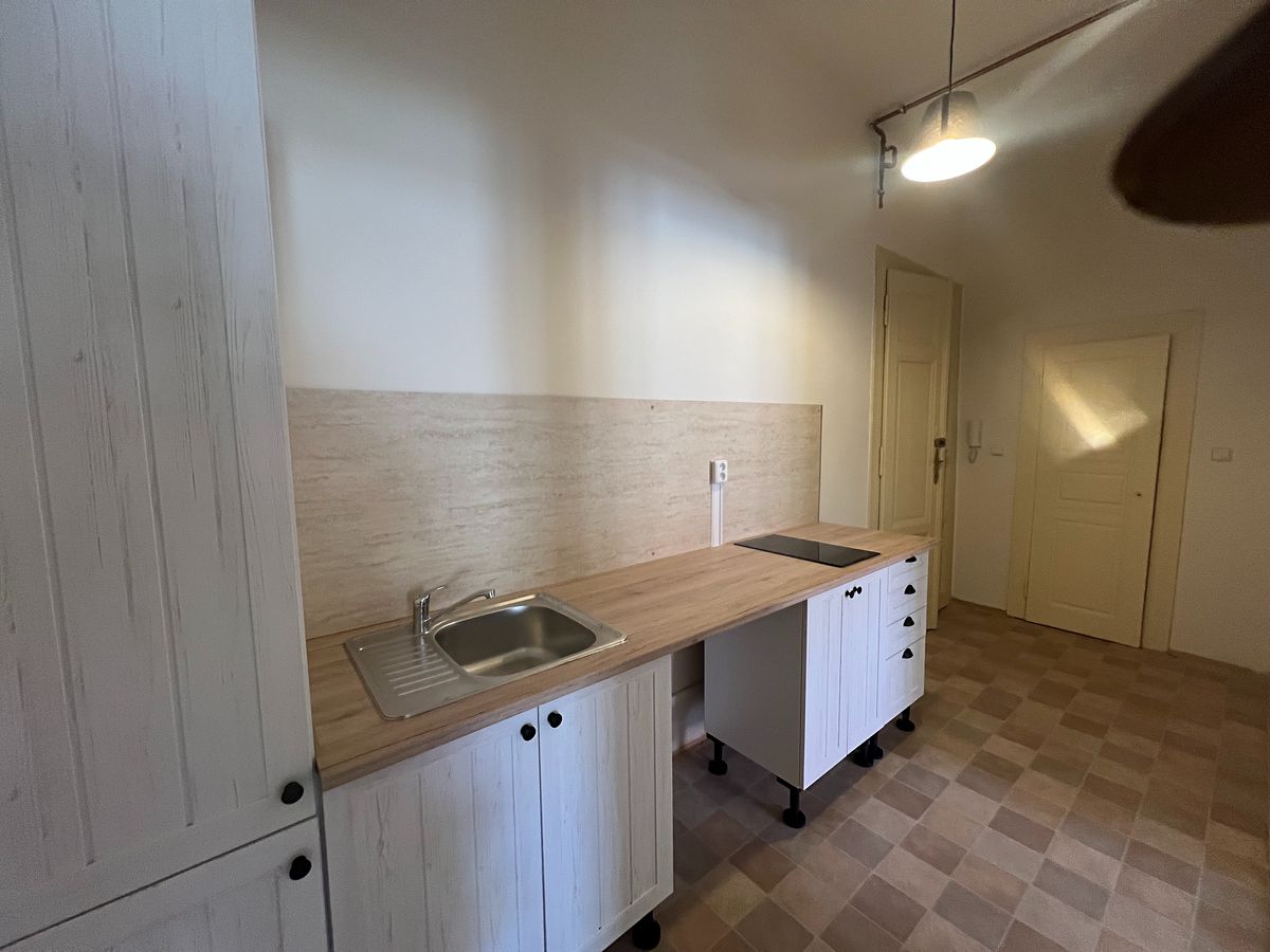 Pronájem bytu 2+kk 56 m²