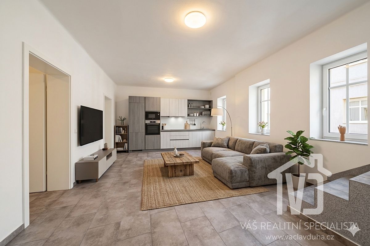 Prodej vícegeneračního domu 201 m², pozemek 130 m² – fotografie 5