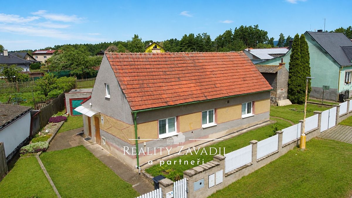 Prodej rodinného domu 130 m², pozemek 1716 m²