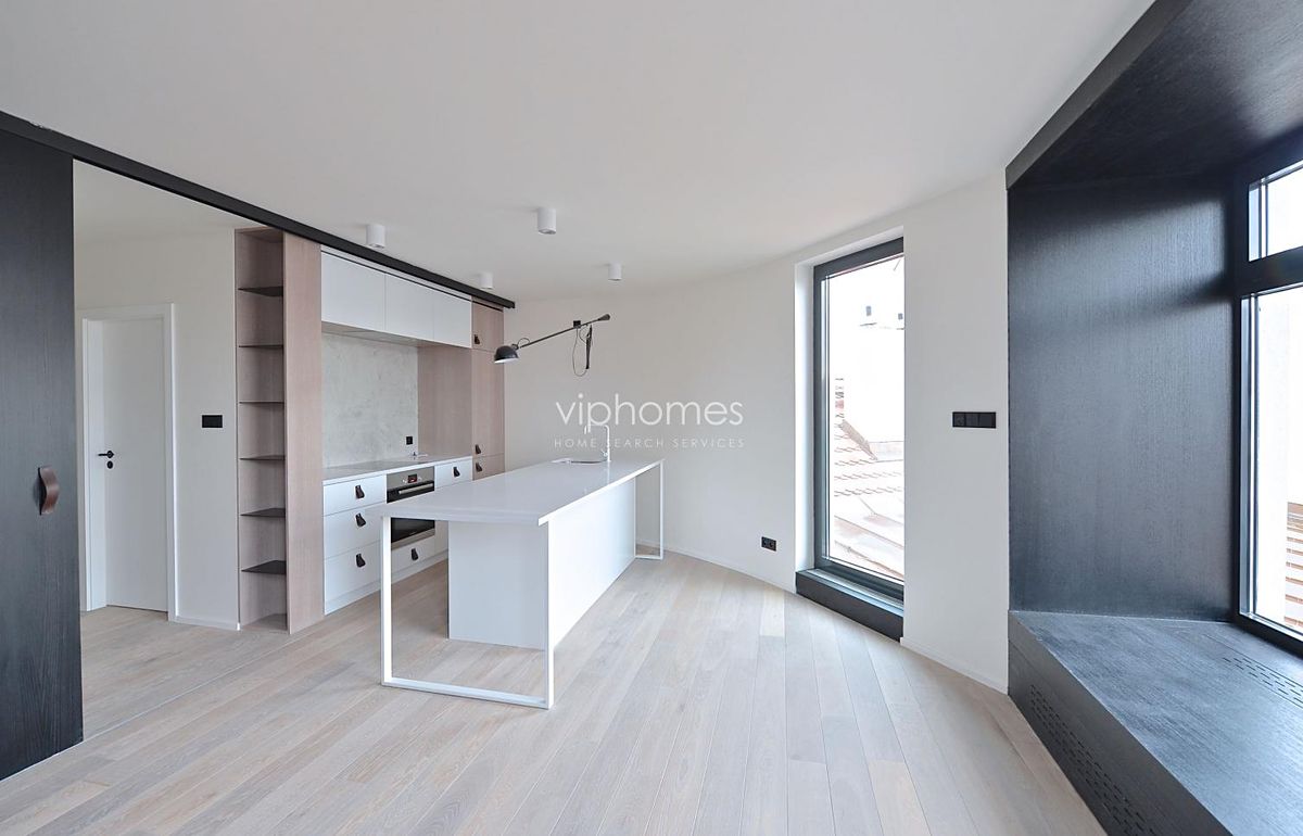 Pronájem bytu 2+kk 160 m²