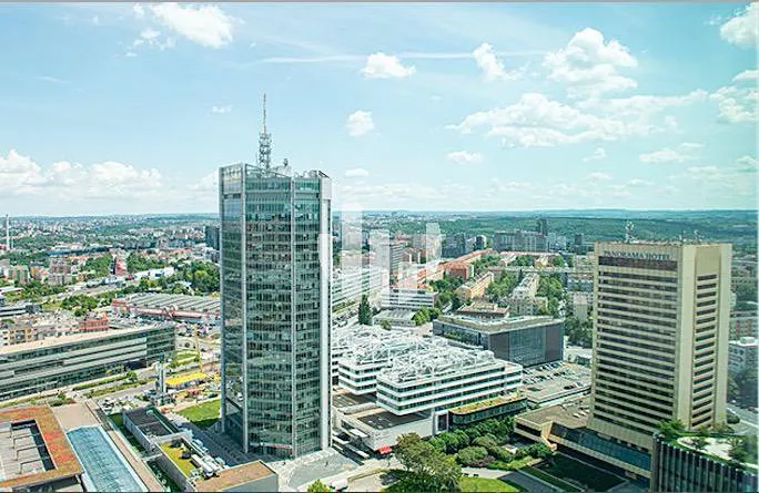 Pronájem kanceláře 173 m²