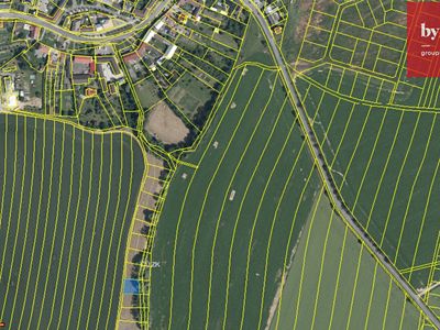 Prodej pole 604 m²