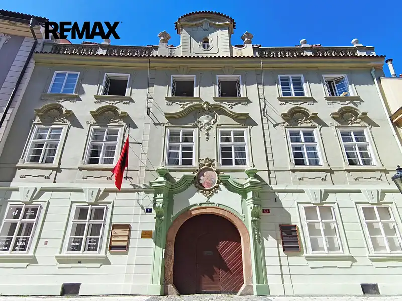 Pronájem kanceláře 255 m², Praha – náhled fotky 1