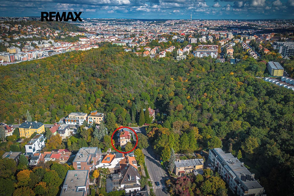 Prodej vily 268 m², pozemek 496 m² – fotografie 3
