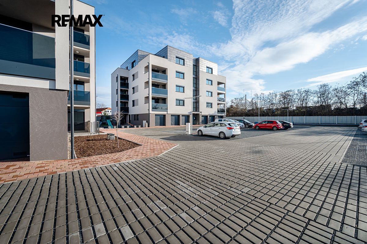 Pronájem bytu 3+kk 85 m²