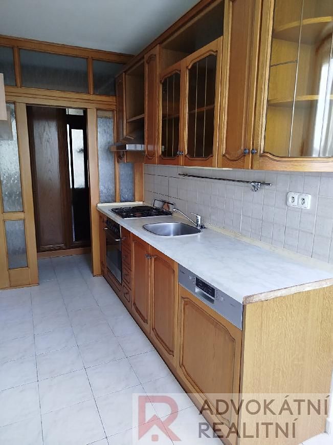 Pronájem bytu 3+1 73 m² – fotografie 2