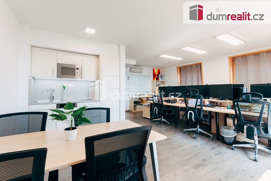 Pronájem bytu 2+kk 71 m² – fotografie 4