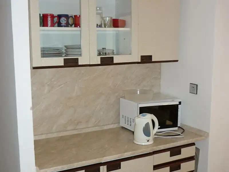 Pronájem bytu pokoje 15 m², Pardubice – náhled fotky 2