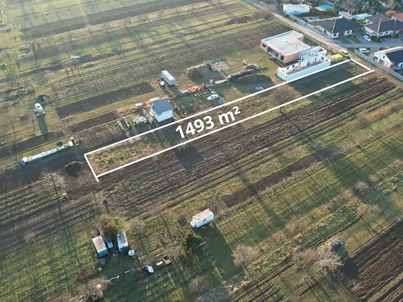 Prodej stavebního pozemku 1493 m², Tvrdonice – náhled fotky 3