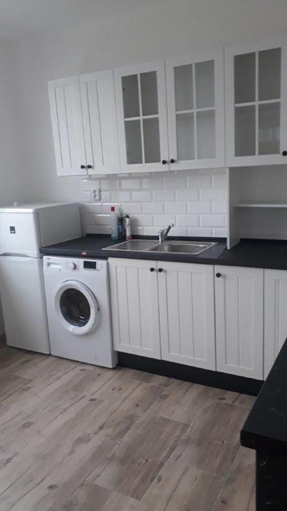 Pronájem bytu 1+1 35 m² – fotografie 2