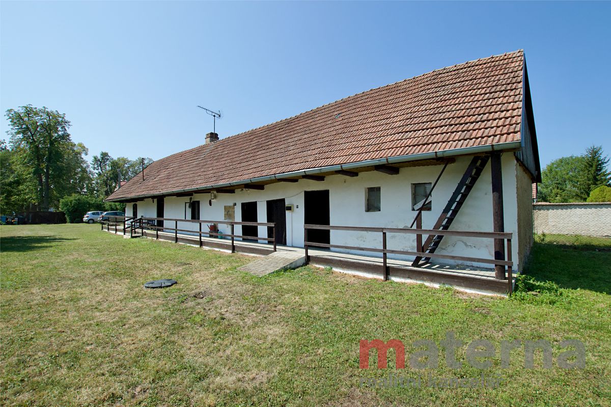 Prodej rodinného domu 110 m², pozemek 1405 m² – fotografie 3