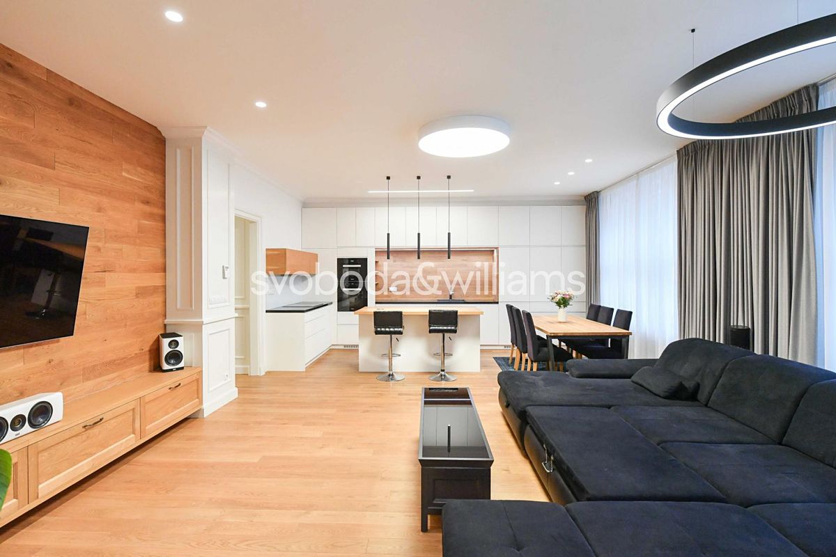 Pronájem bytu 4+kk 165 m²