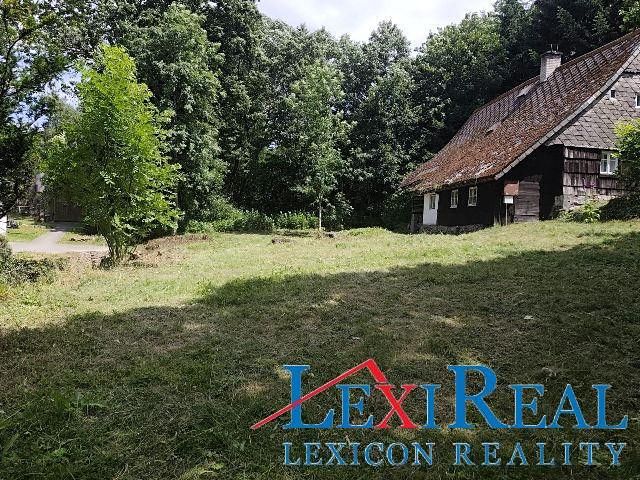 Prodej stavebního pozemku 890 m²
