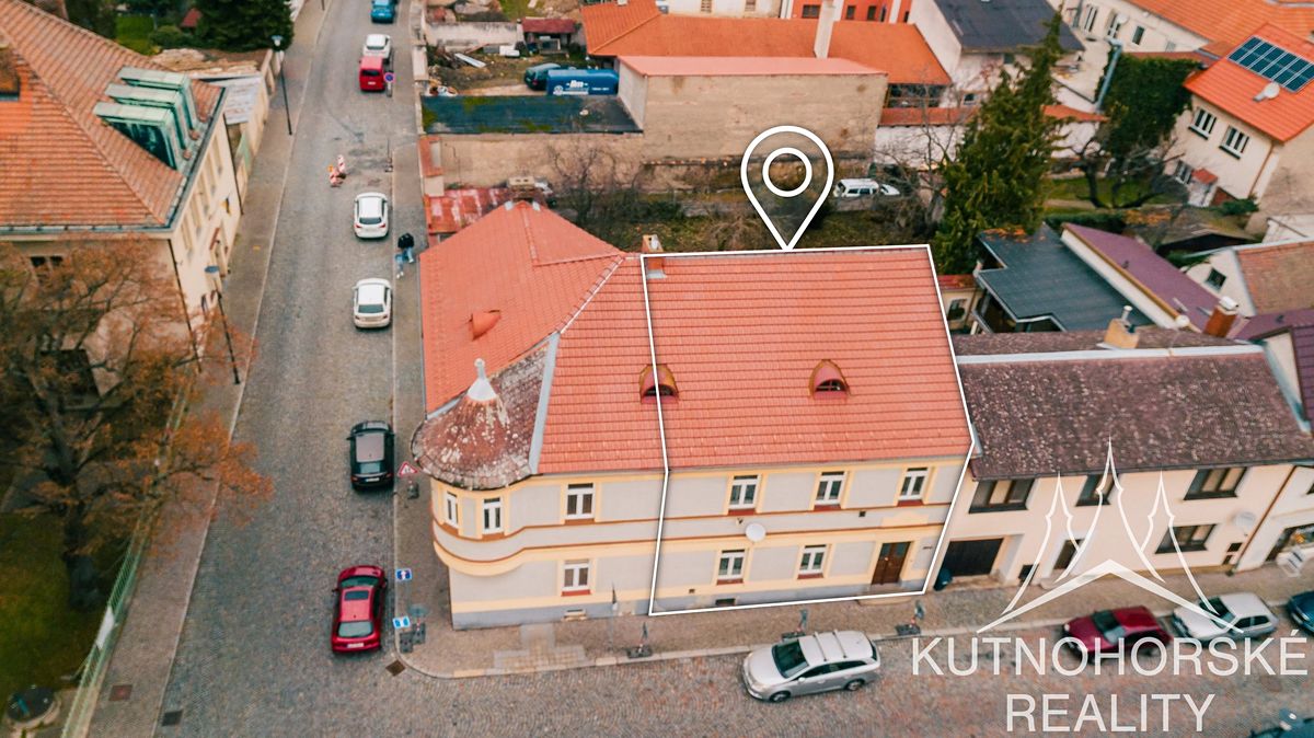 Prodej rodinného domu 158 m², pozemek 605 m² – fotografie 2