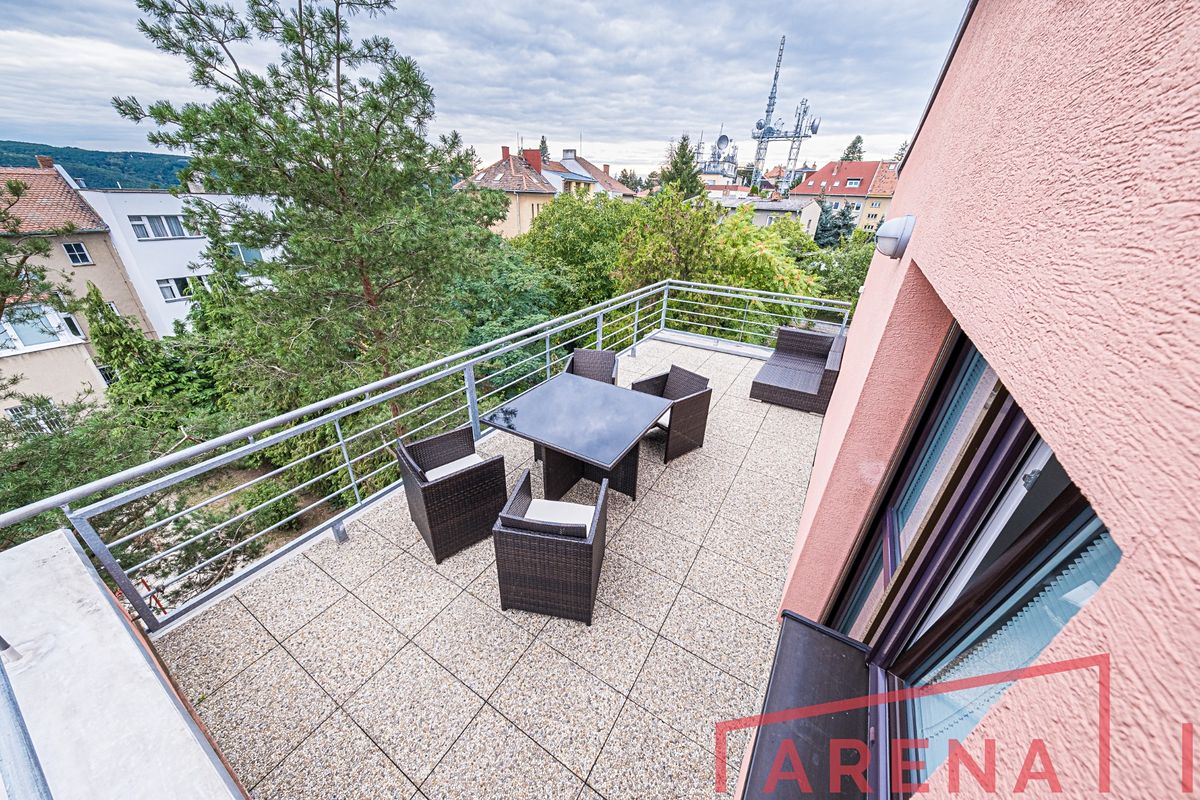 Pronájem bytu 2+1 85 m² – fotografie 5
