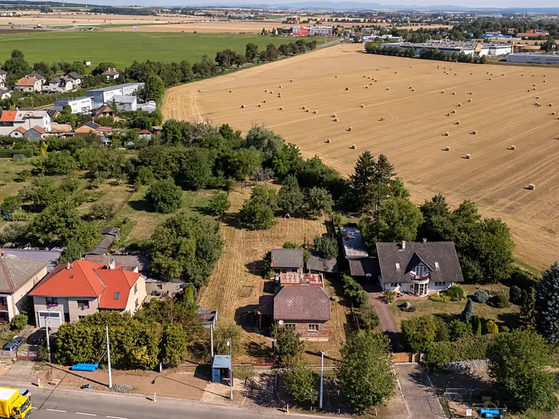 Prodej rodinného domu 150 m², pozemek 2944 m², Hradec Králové – náhled fotky 3