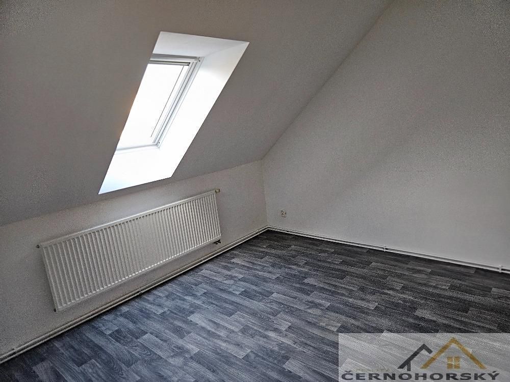 Pronájem bytu 2+kk 75 m² – fotografie 3