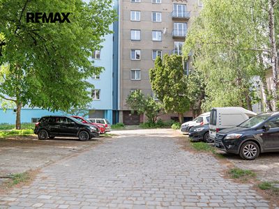 Prodej garážového stání 12 m²