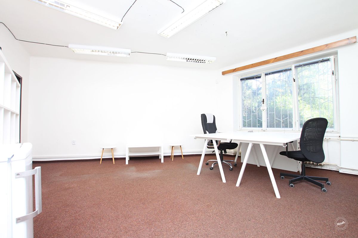 Pronájem kanceláře 95 m² – fotografie 4