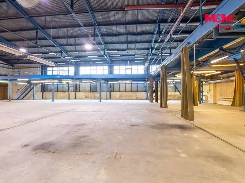 Prodej výrobní haly, prostoru 714 m², Slavičín – náhled fotky 2