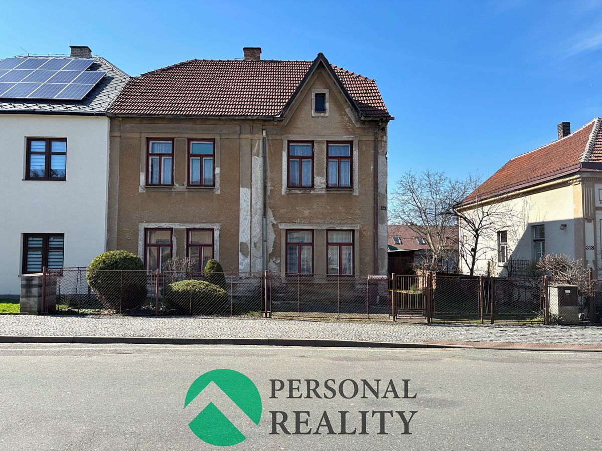 Prodej rodinného domu 160 m², pozemek 405 m² – fotografie 2
