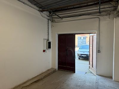 Pronájem skladového prostoru 185 m²