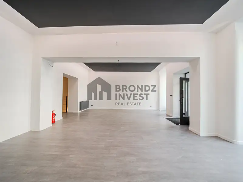 Pronájem obchodního prostoru 253 m², Praha – náhled fotky 3