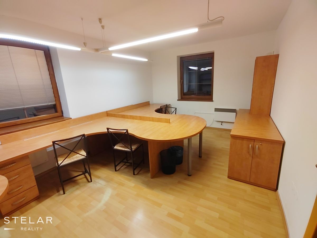 Pronájem kanceláře 21 m² – fotografie 3