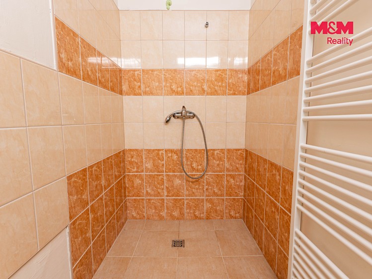 Комерційне приміщення на продаж, 803 м² (19 з 30)