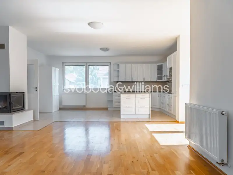 Pronájem rodinného domu 350 m², pozemek 1174 m², Průhonice – náhled fotky 3