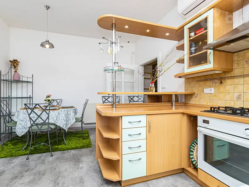 Prodej bytu 2+1 76 m², Znojmo – náhled fotky 3