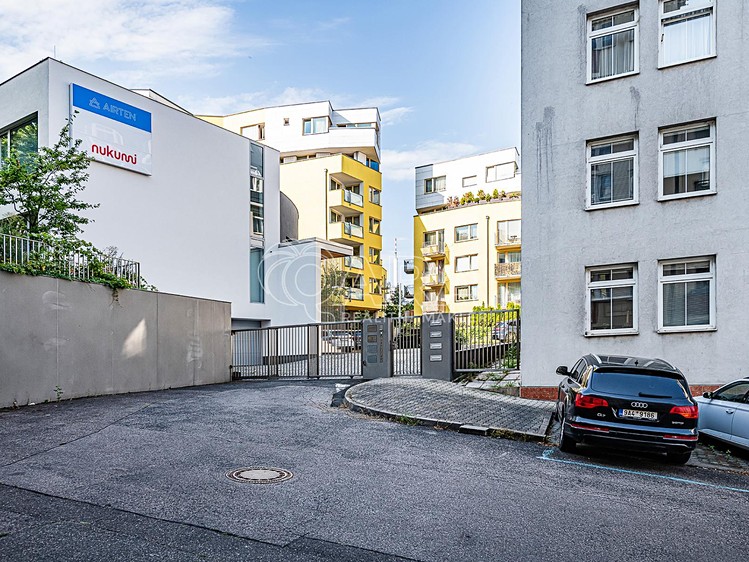 Gewerbefläche zur Miete, 240 m² (39 von 40)
