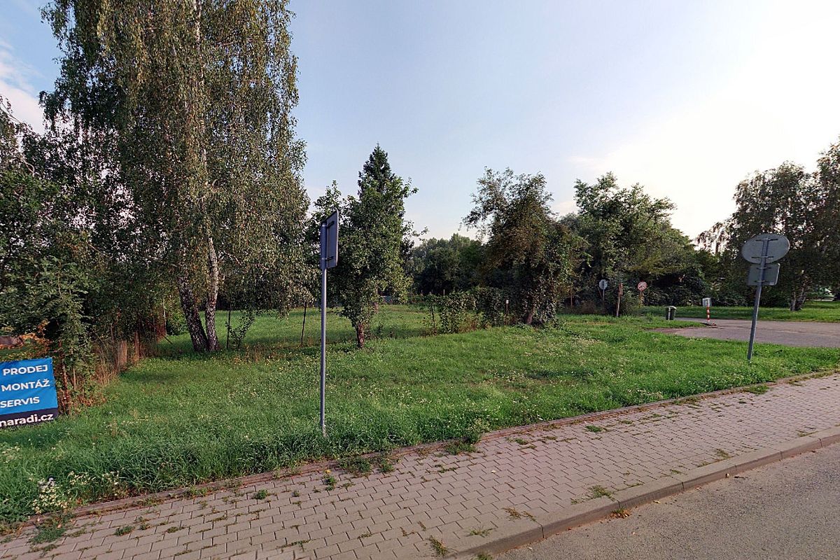 Prodej pozemku 1215 m² – fotografie 2