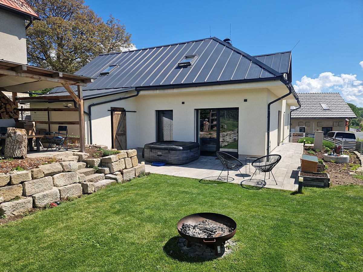 Prodej rodinného domu 187 m², pozemek 1021 m²