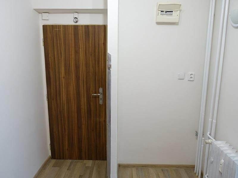 Pronájem bytu 1+kk 33 m² – fotografie 2