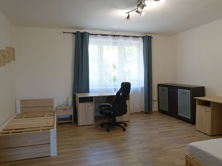 Квартира 1+kk в оренду, 33 м² (14 з 18)