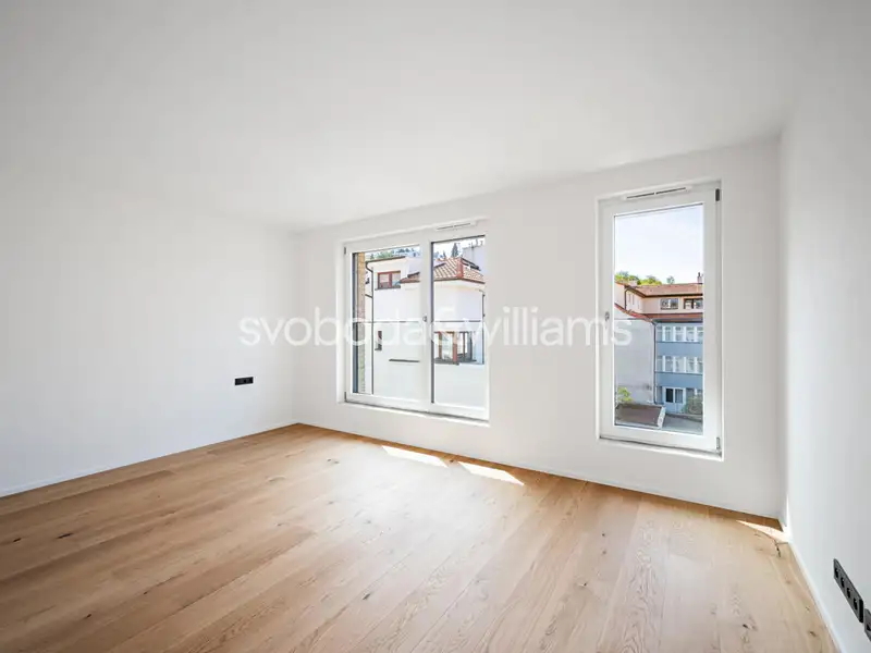 Prodej bytu 2+kk 61 m², Praha – náhled fotky 1