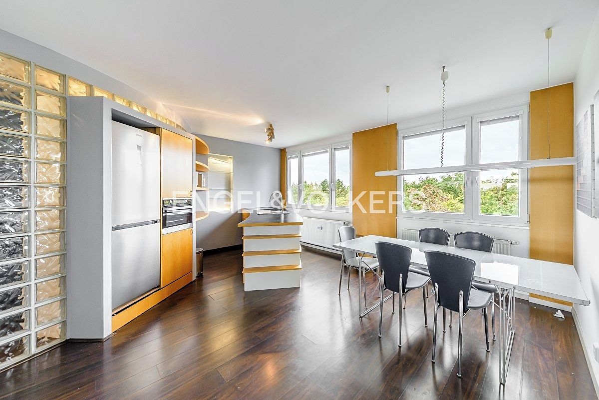Pronájem bytu 2+kk 70 m²