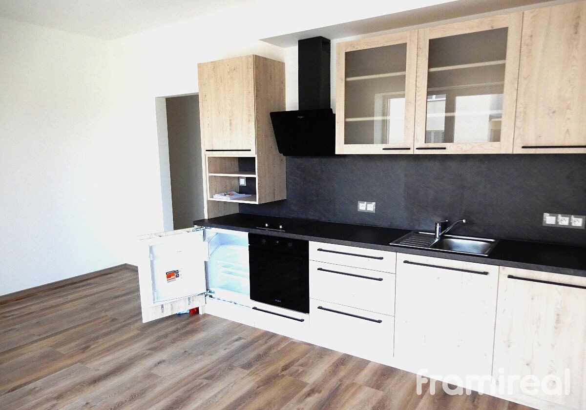 Pronájem bytu 1+kk 30 m²