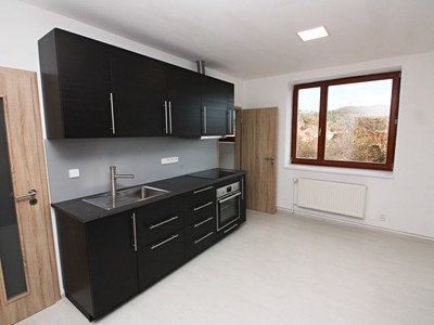 Pronájem bytu 3+1 90 m²